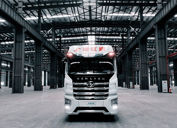 “氢燃料+纯电”双线出击 上汽红岩构筑新能源市场“护城河”